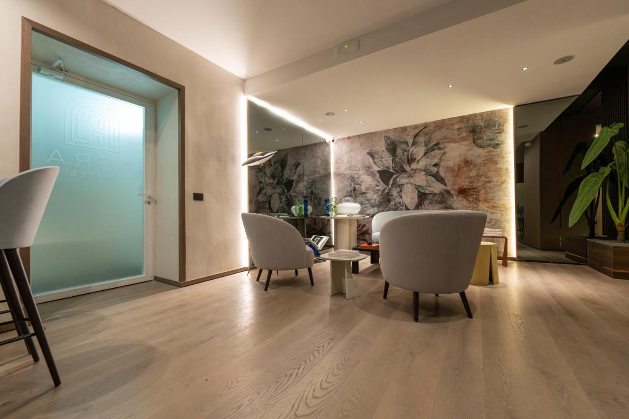 Agra Suites نابولي المظهر الخارجي الصورة