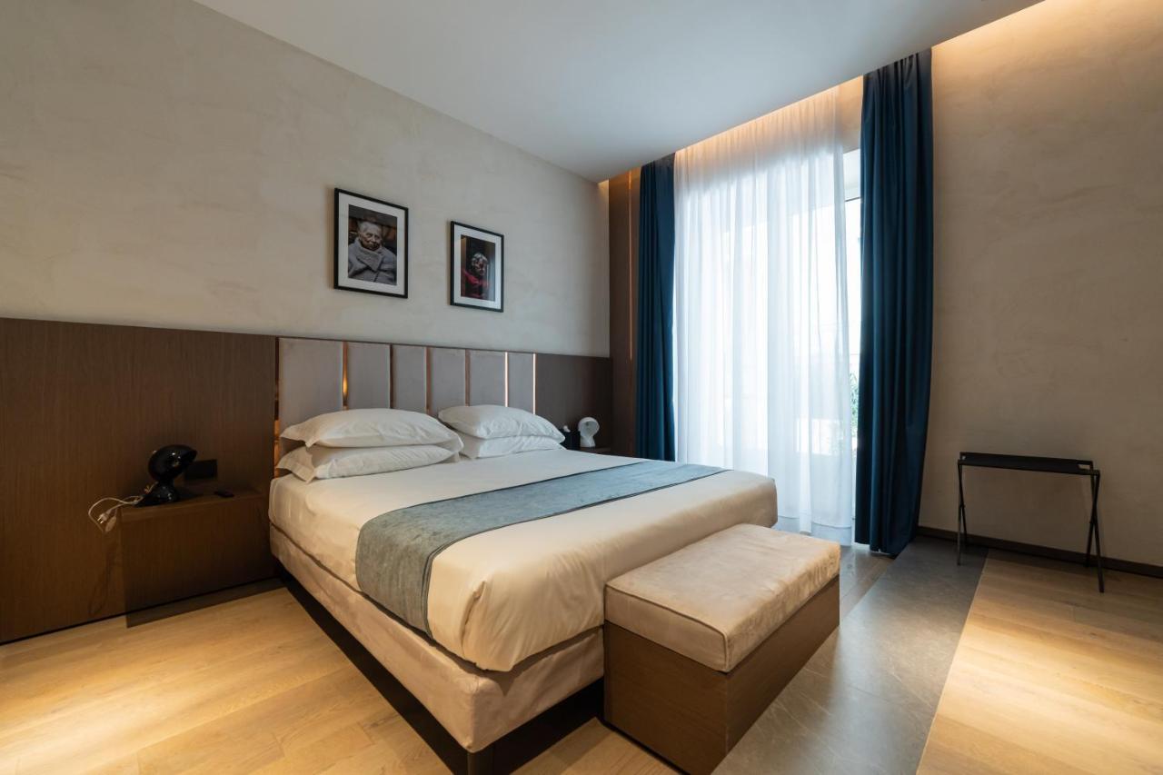 Agra Suites نابولي المظهر الخارجي الصورة