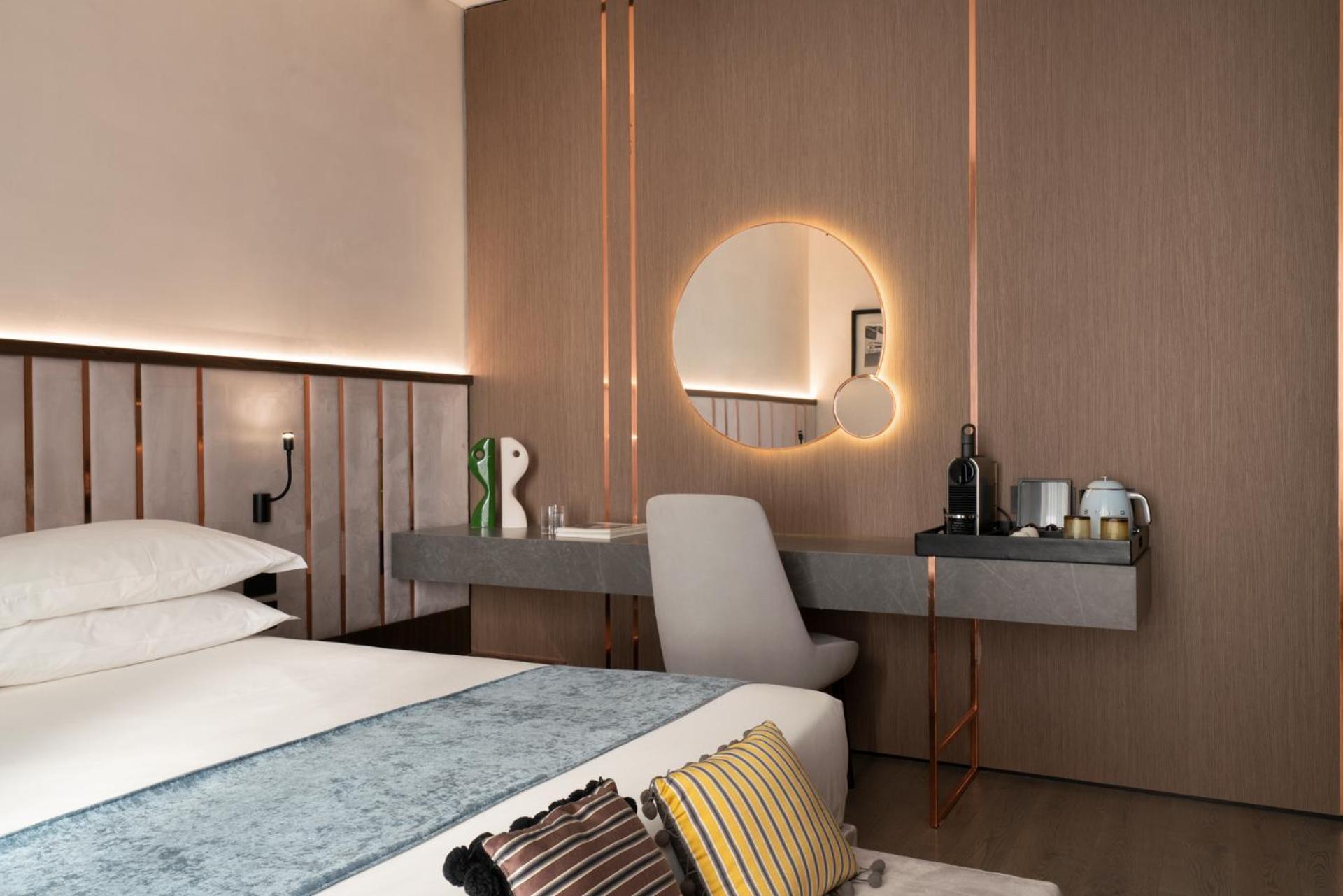 Agra Suites نابولي المظهر الخارجي الصورة
