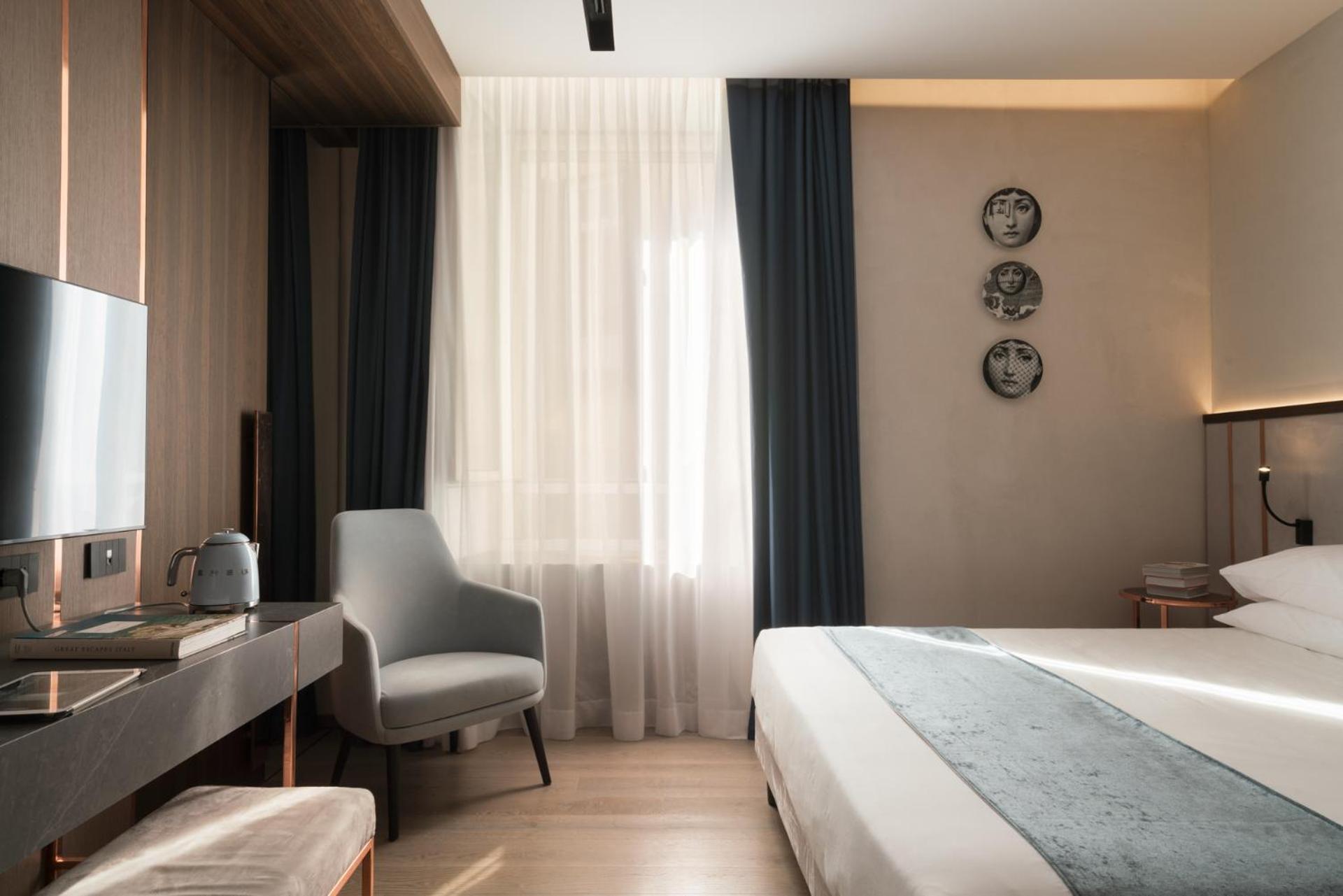 Agra Suites نابولي المظهر الخارجي الصورة