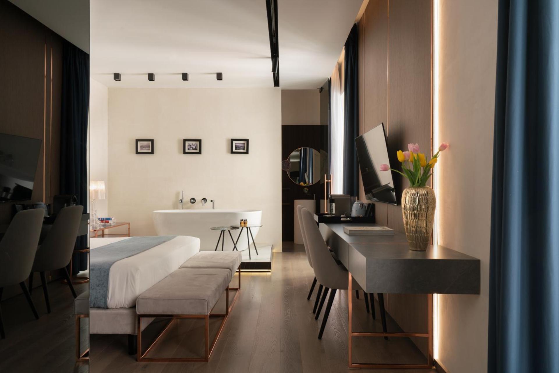 Agra Suites نابولي المظهر الخارجي الصورة