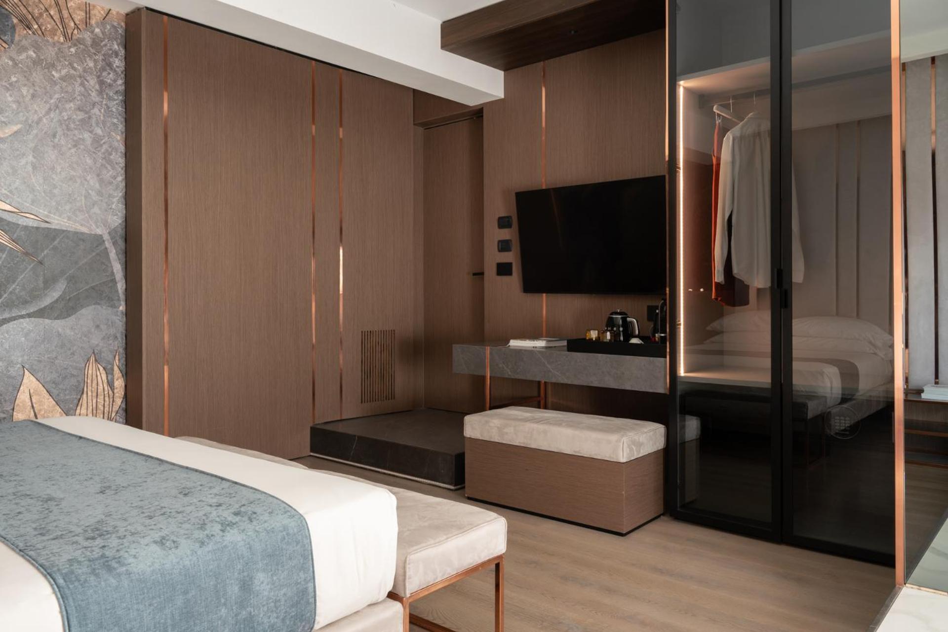 Agra Suites نابولي المظهر الخارجي الصورة