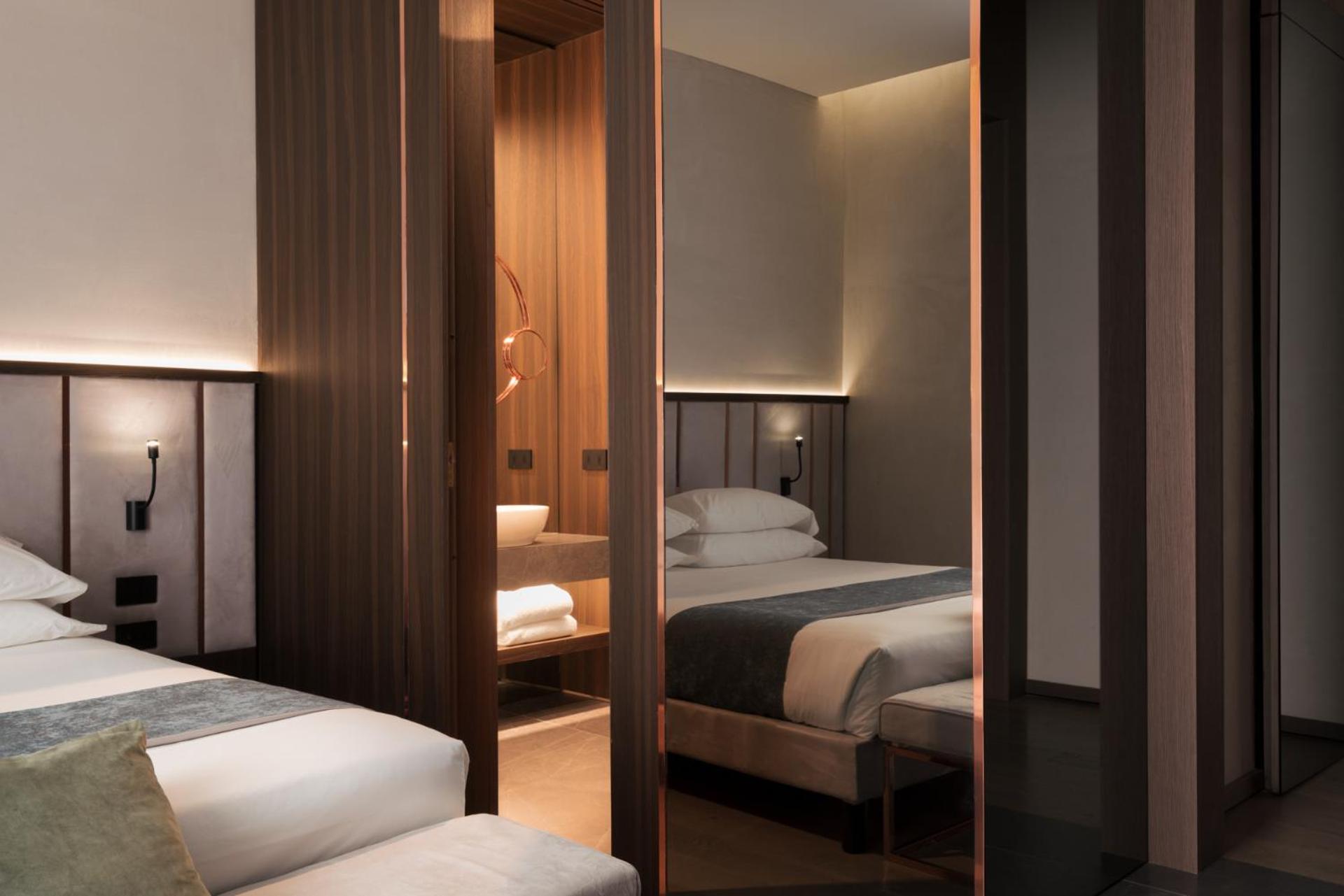 Agra Suites نابولي المظهر الخارجي الصورة