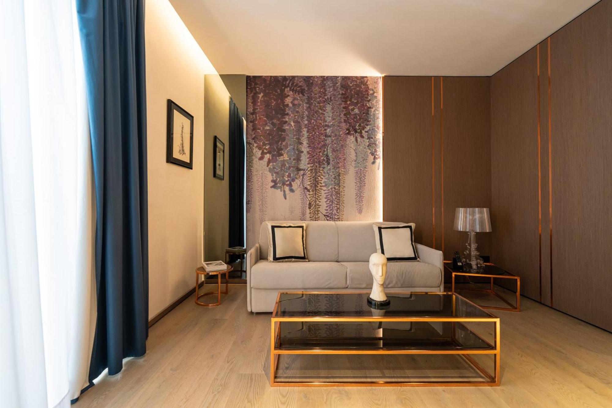 Agra Suites نابولي المظهر الخارجي الصورة